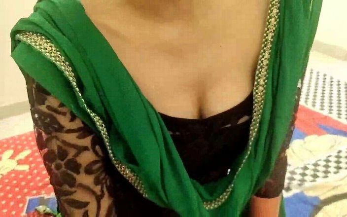 Saara Bhabhi: Step Mother Left Her Own StepSon&amp;#039;s Friend at Home and...