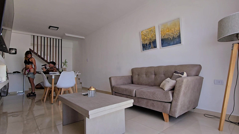 Young big apple: Nieuwjaar! Mijn vriend laat mijn gezicht bedekt met sperma.