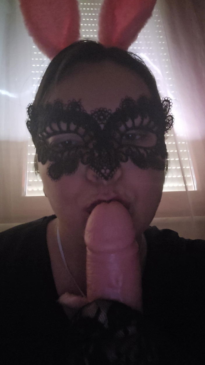 Sexybutterfly123: Oral, Masturbation, Dildo