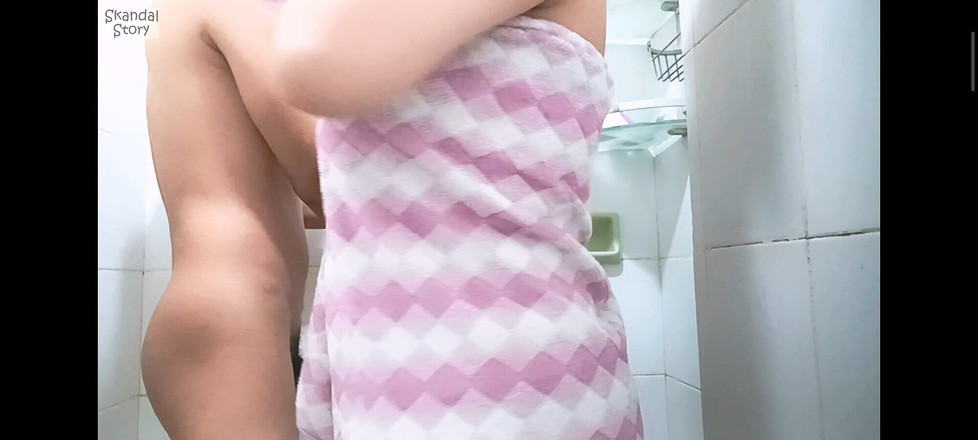 Skandal Story: Pierwszy raz kąpiel z ciocią