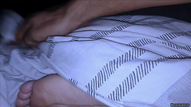 Bananacaseros: Ayaklarımı ve popomu dinlendirirken kaydediyor