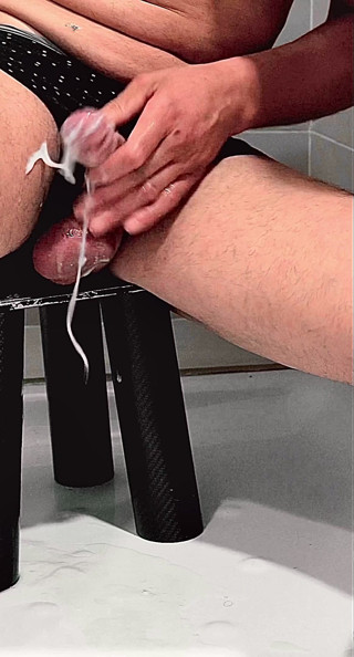Hyperspermia: My cumshot after 29 days