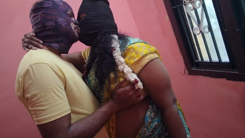 Benita sweety: Chocolate Eating on Pussy and Face Hot Expression