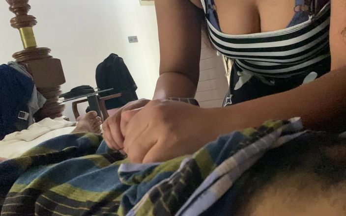 Arabicqueen: Mentre la sorellastra del marito da sola è venuta nella stanza...