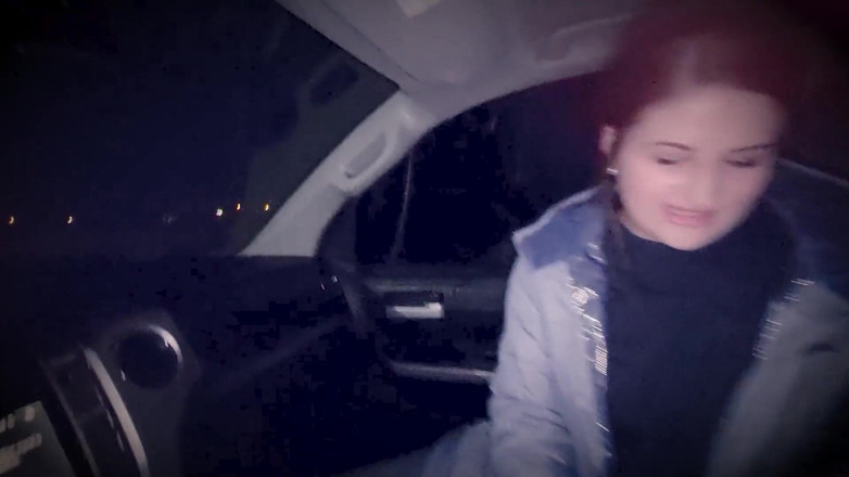 Liddy Tyler: Cornuto si siede a casa mentre sua moglie spompina il...