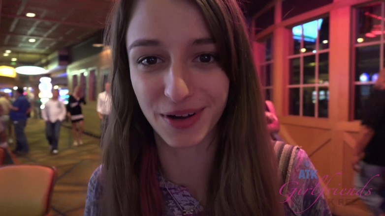 ATK Fans (Girlfriends): Virtual vacation in Las Vegas with Willow Hayes 1/3
