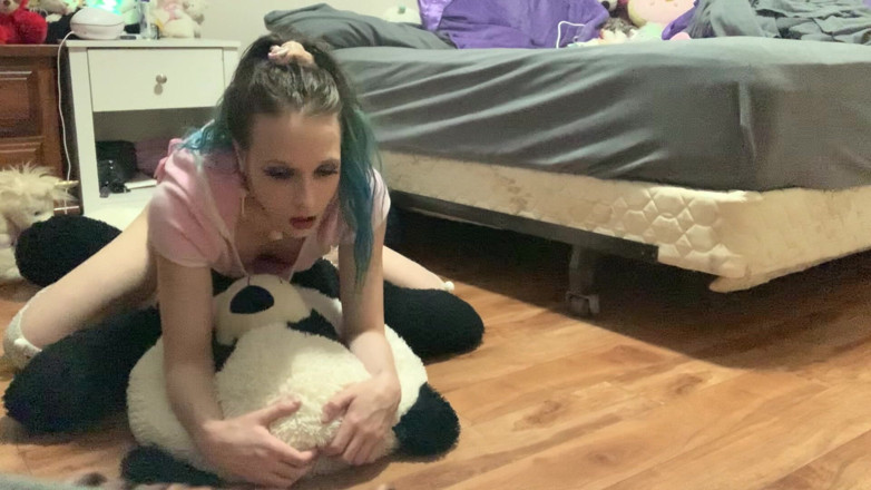 EmoDream1998: Follando Plushie hasta el orgasmo