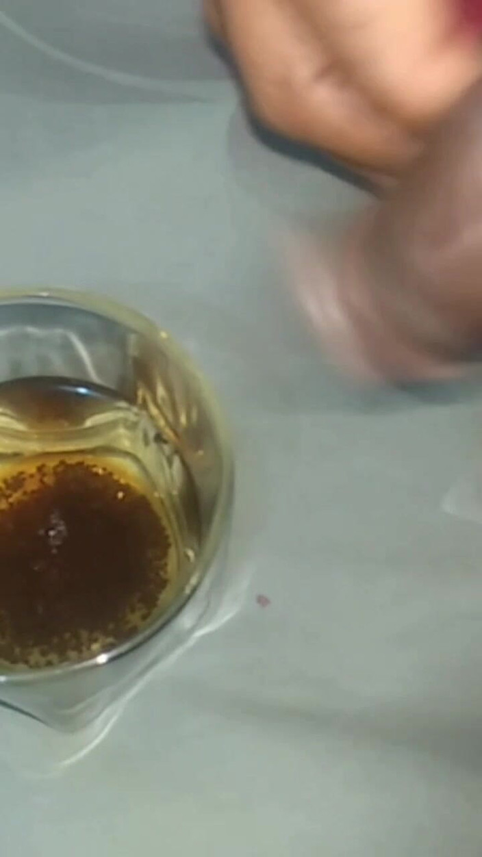 Aeddy: Air mani/ sperma saya dengan Kopi Hitam.