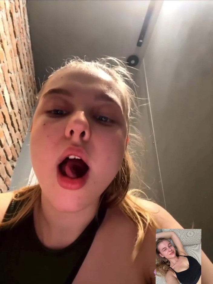 JuiceLussie: Extrema follada anal con gran polla