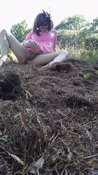 Maricas Lilly Wanking em O Campo dos Sonhos