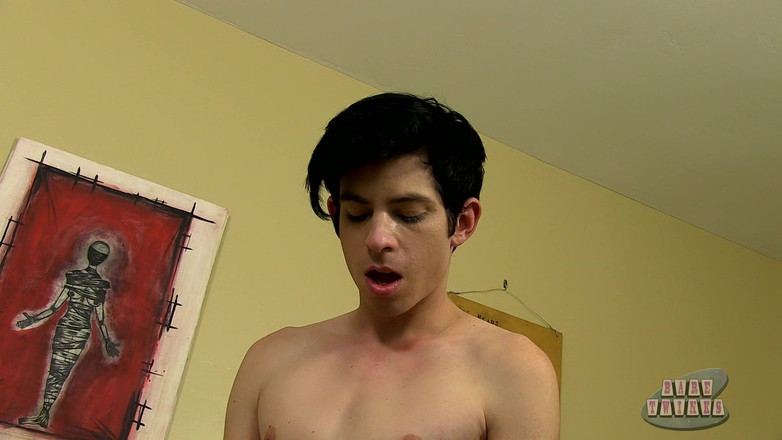 Bare Twinks: मैक्स के लिए कठिन चुदाई!