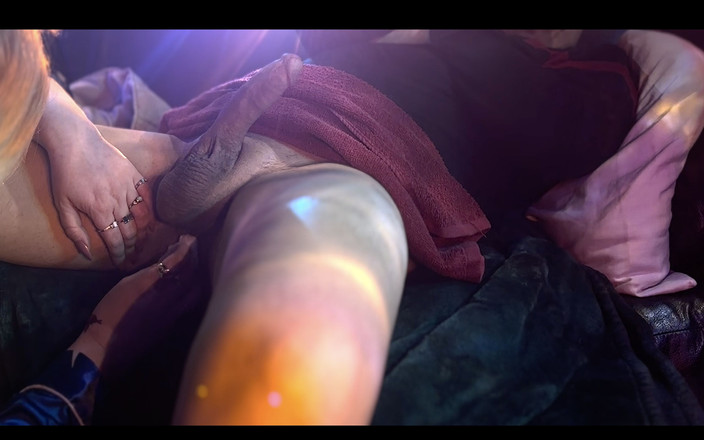 Shawna Panofka: マッサージとスクラブが手コキへとつながる