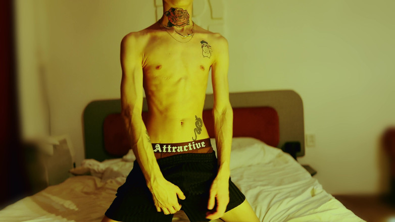 HotDogs studio: Sono Rimasto in Hotel E Ho Deciso Di Masturbarmi Finché...