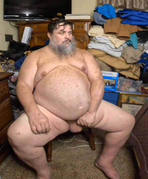 GeneWadexxx: Gabung sama aku di kamar sampah, nggak ada yang tau...