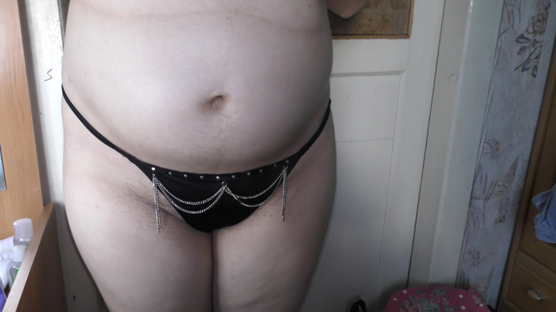 Milky Mari: Versaute schamlose hotwife im bikini bringt für cuckold-ehemann nach hause...
