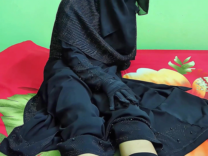 Riya Chowdhury: Sexy Bowdi chce se mnou tvrdě šukat