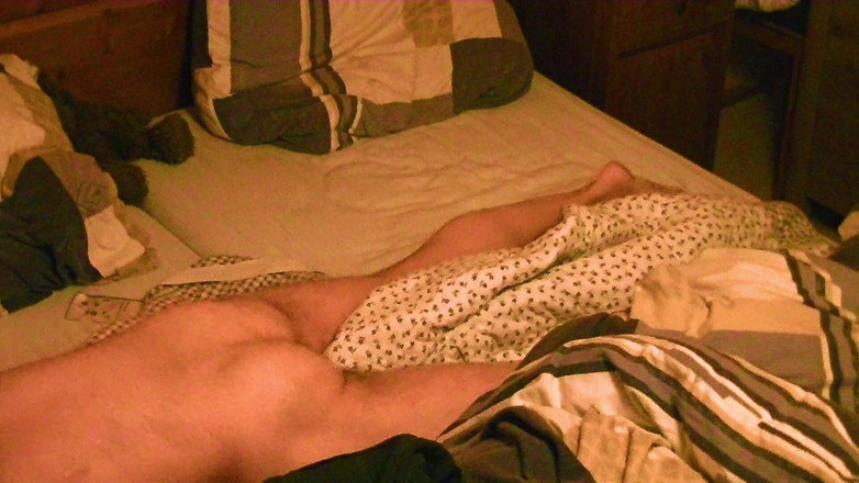 Mark Hannes: Cama nua, masturbação transando