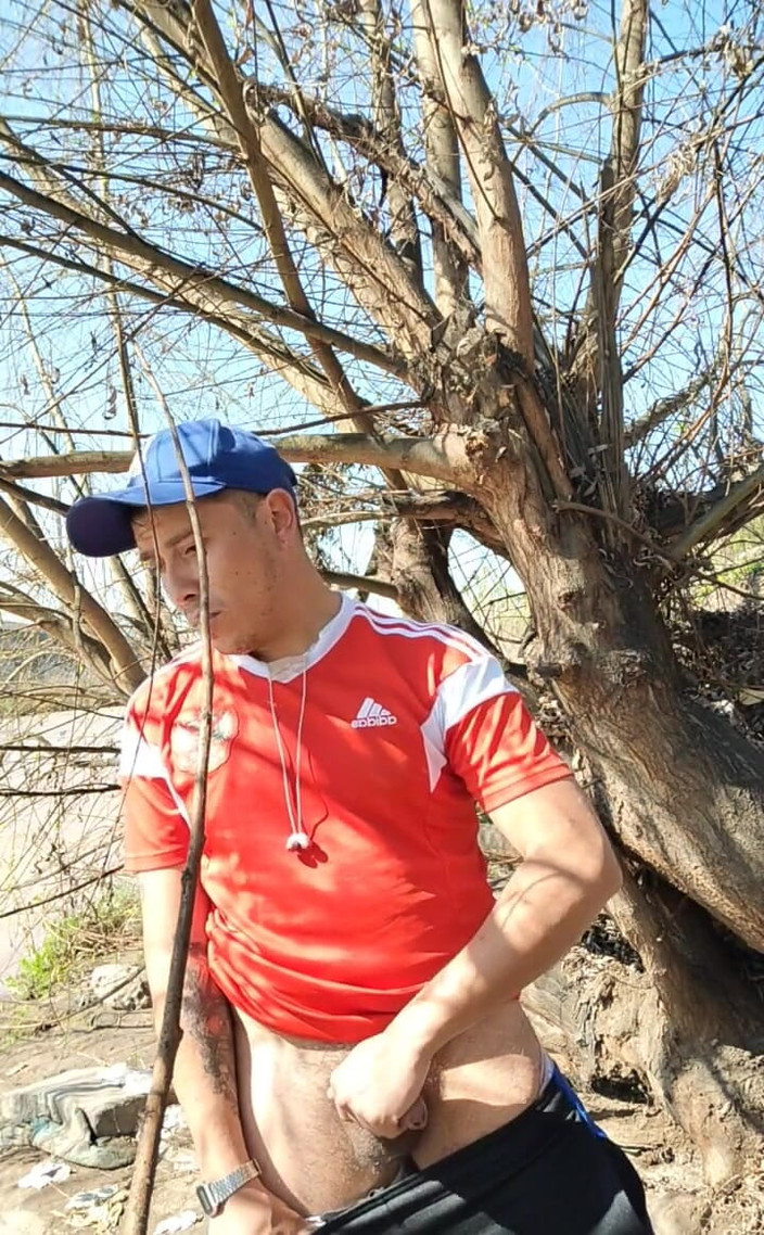 Hardnoisex: Дрочить мій член на відкритому повітрі біля гір