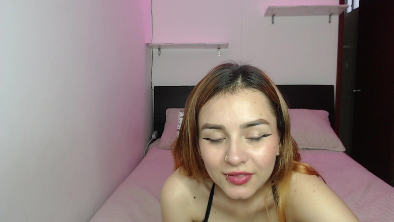 Sarah Darko: Pendeja unterrichtet seine tätowierten füße und wird betrogen