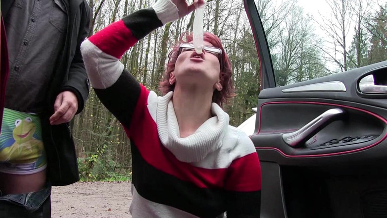 Popp Sylvie: 숲속의 섹스, 거의 걸렸어