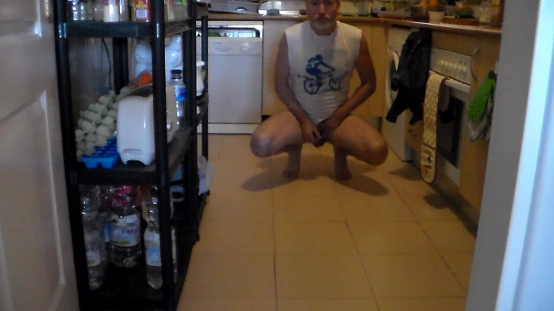 Sex hub male: John is peeing on the kitchen floor