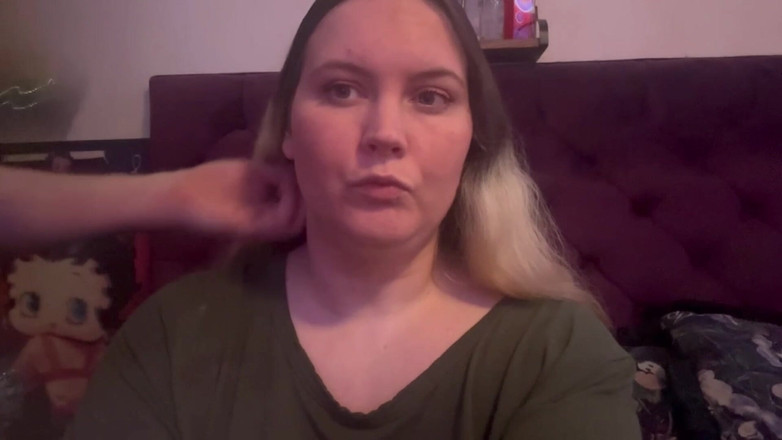 MissFFW: Fuck bud刷我的天然长头发