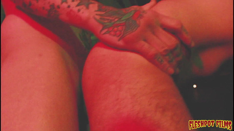 Fleshpot films: Nawiedzenie Axela