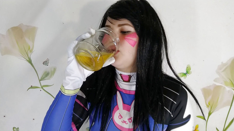 LizAngel: D.VA m-am pisat în borcan