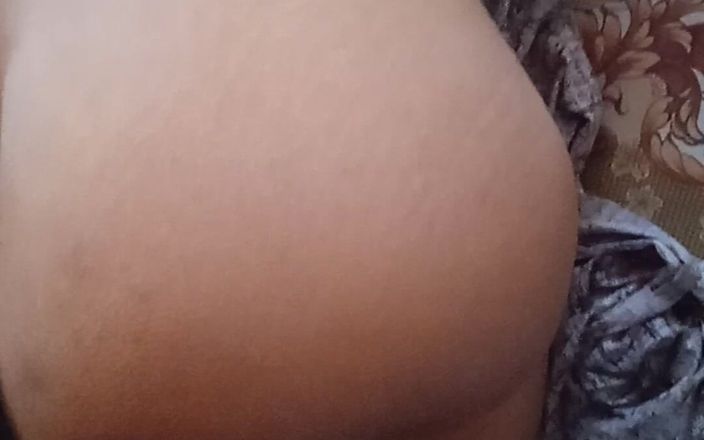 E-Alfa: Minha secretária tem uma bunda louca