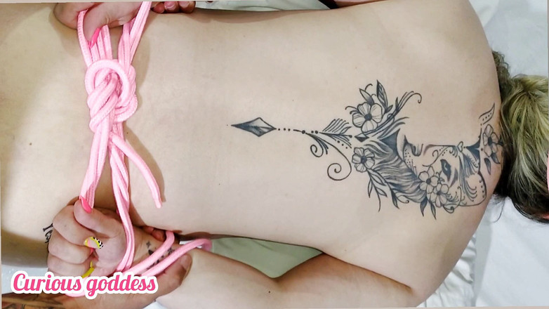 Adrian And Curious: जिज्ञासु देवी अरब सुनहरे बालों वाली पत्नी दब्बू बड़ी गांड। भाग 3