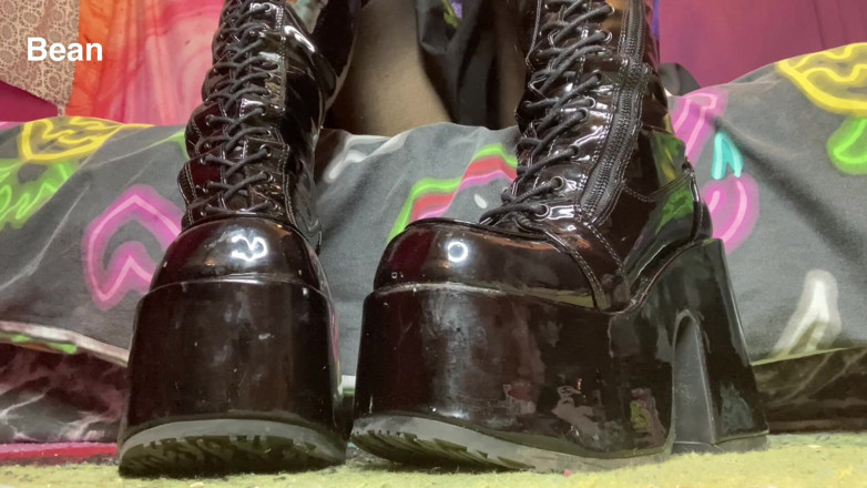Alice Bean: Cum on My Boots