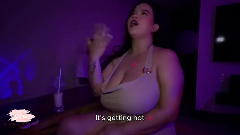 Savannah Watson: Savannah Watson heeft seks in de badkamer van de nachtclub...