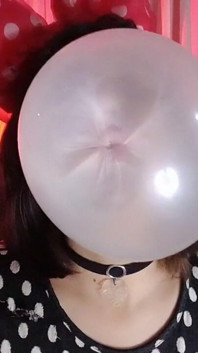 Making a Bubblegum Mess - Minnie Outfit - Bunny Looner