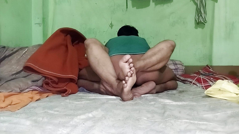 SAFI TV: Znalazłem moją ojczym leżącą samą w pokoju, po czym złapałem...