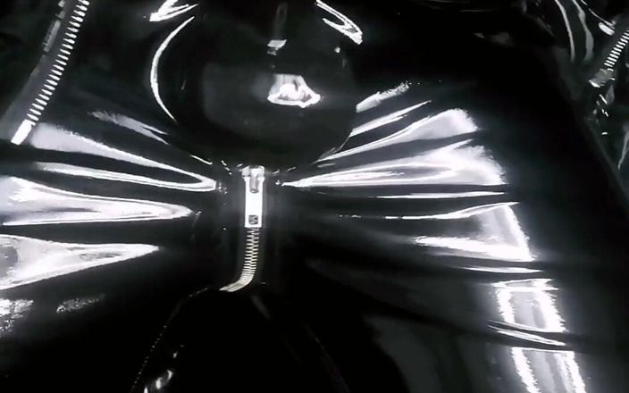 The shining: Shiny Catsuit - Latex &amp; Pvc Asmr