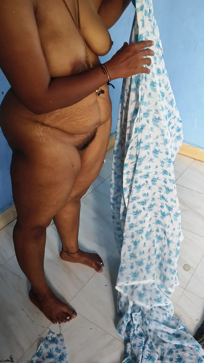 Tamil lesbian: Heiße möpse zeigen