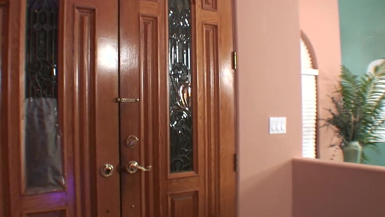 THAGSON: Анал в черной сцене - 2 сексуальная милфа в нижнем белье Josly James, межрасовый анальный трах с огромным черным членом