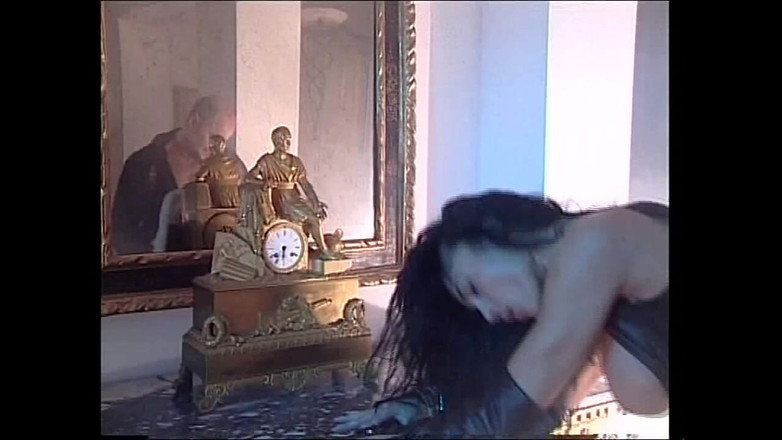 XTime Vod: Bílá Venuše ve filmu plném kundičky a velkých čůráků