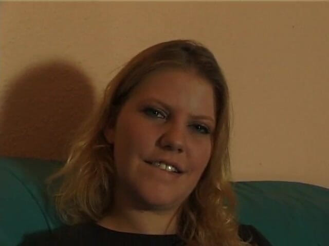 German Classic Porn videos: Corinna, German stepmom needs some extra
