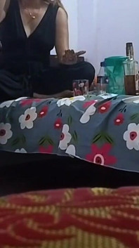 Otro amigo hizo la novia de su amigo y se lo puso en el culo.