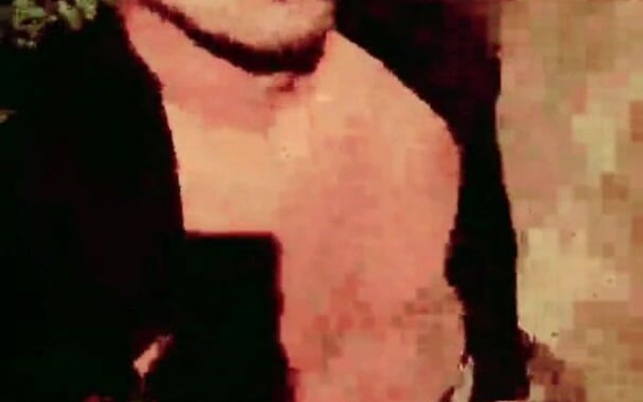 Slutboyben: Slutboyben cam4 seksi sürtük gece seyir halinde teşhir ediyor