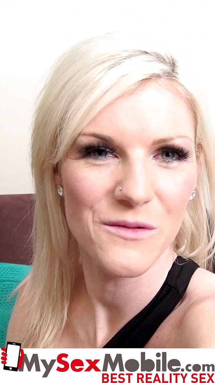 MySexMobile: Jurnalul sexual al unei fete blonde drăguțe franceze - MySexMobile