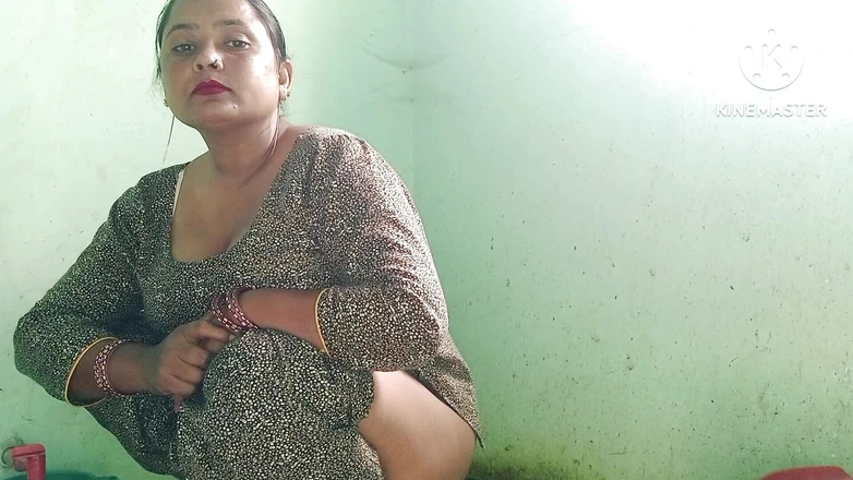 Husband wife: Desi Fucking Girl in Toilet Fuck with Stepcousin Boy