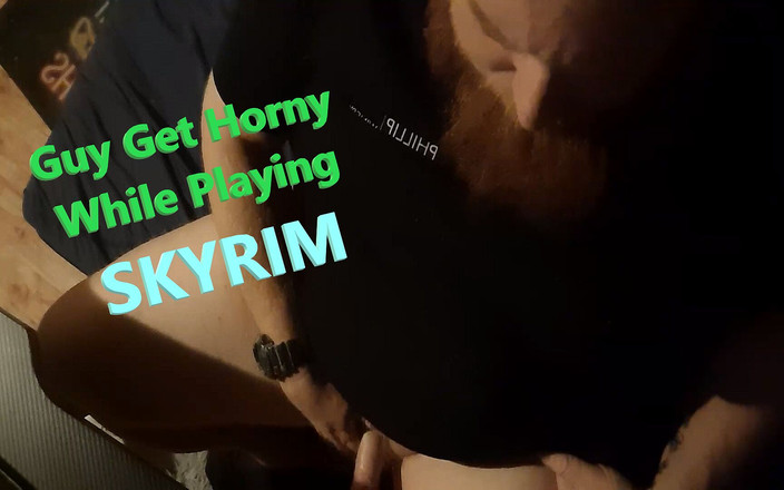 Jax harvey: Sexy roodharige nerd wordt geil tijdens het spelen van Skyrim...
