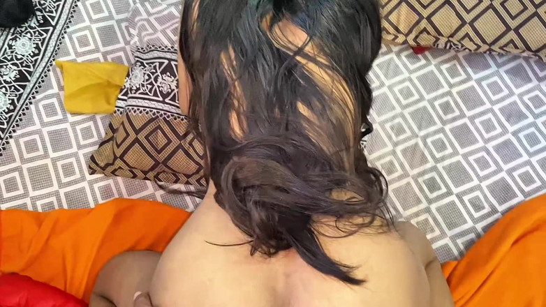 Moyna: Intim natt med min älskare riktiga parsexstunder