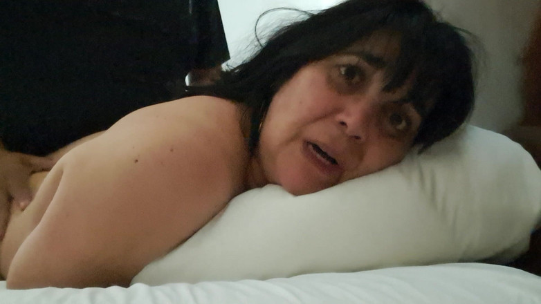 Mommy big hairy pussy: Ich empfange Schmerz und Vergnügen vom Bruder eines Ehemanns