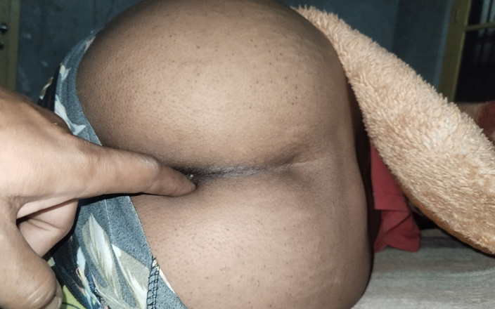 Desi Sex Slave: Hraní s velkým ptákem mého přítele pro Nech ho oholit...