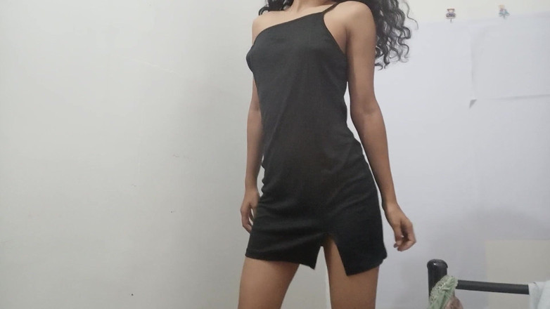 desigirl93: パーティーから帰ってきて自分を触りたくなっちゃった