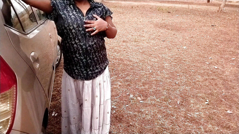 HotGirl21: セクシーなデジHotgirl21の女性とHotdesixxの男の子のセックスおっぱいロマンス森の屋外で。