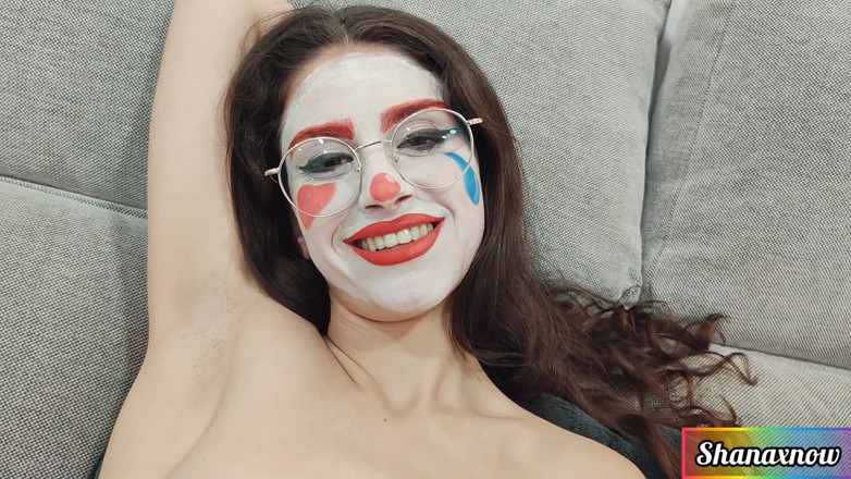Shanaxnow: JoI 정액을 자위하는 가장 섹시한 광대 스트립쇼 샤나